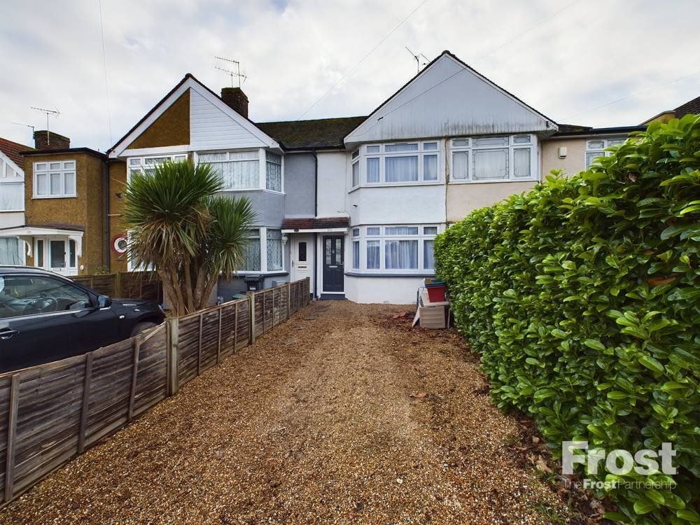 2 bed terraced house for sale in Uxbridge Road, Feltham TW13, £415,000