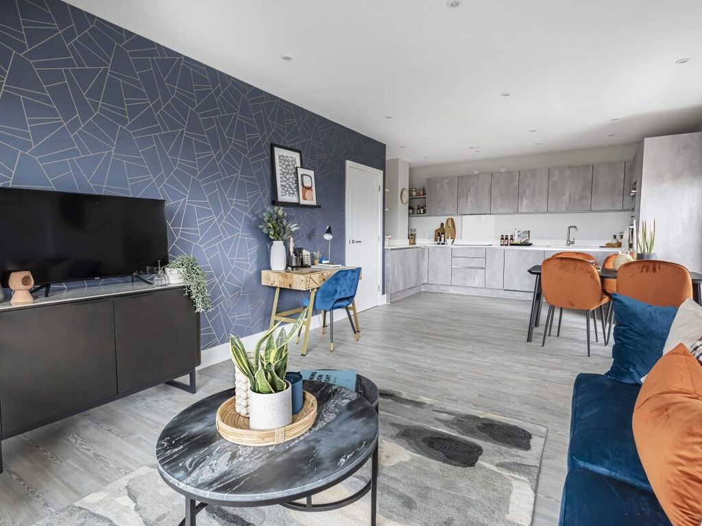 New home, 2 bed flat for sale in Street, London SE14, £615,000