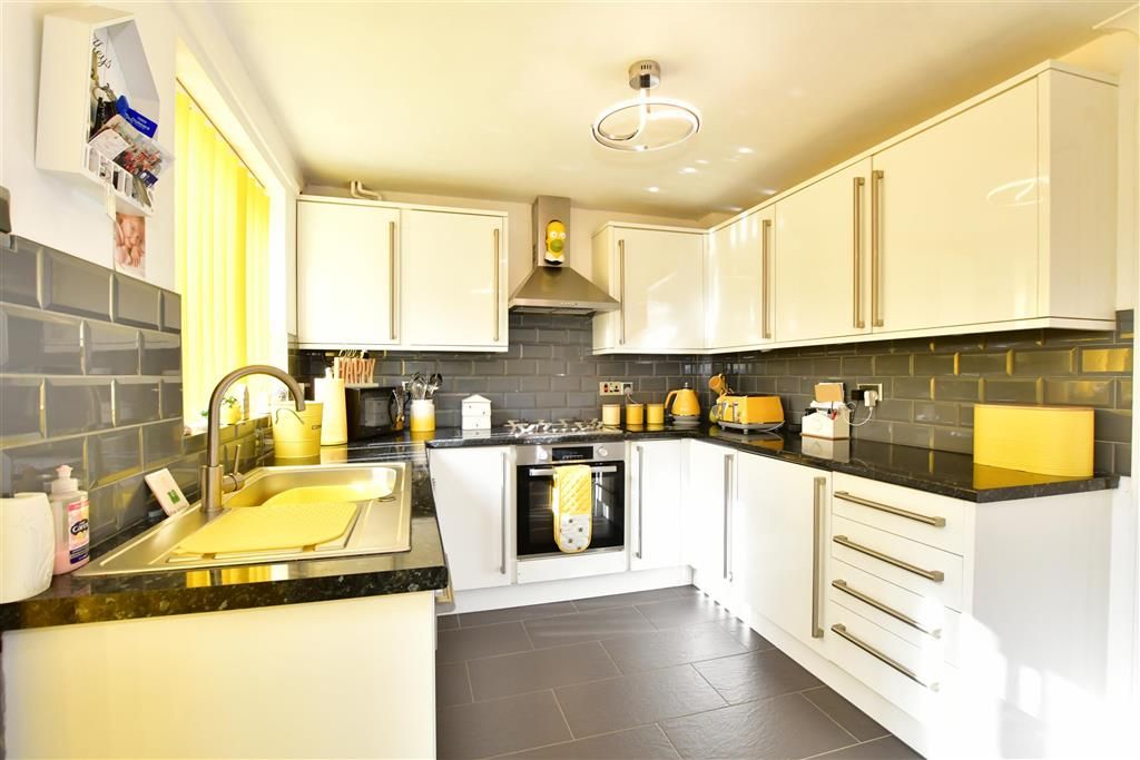 3 bed semidetached house for sale in Elwood, Harlow, Essex CM17 Zoopla