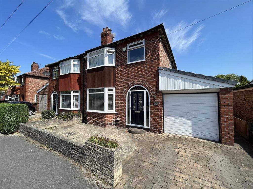 3 bed semidetached house for sale in Leith Avenue, Sale M33 Zoopla