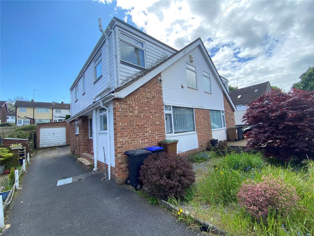 3 bed semidetached house for sale in The Willows, Daventry