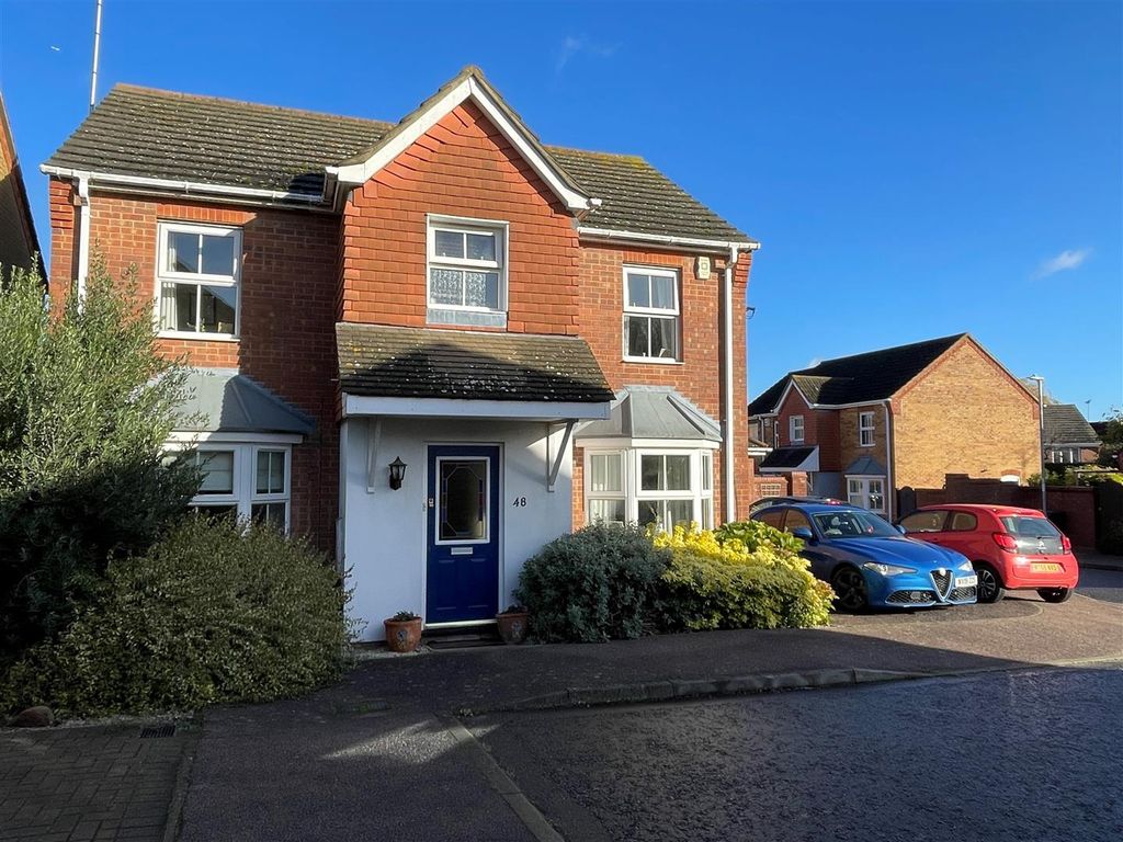 4 bed detached house for sale in Laburnum Way, Rayleigh SS6, £535,000 Zoopla