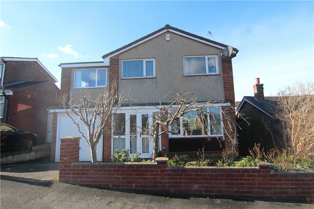 4 bed detached house for sale in Hawthorn Crescent, Gilesgate, Durham