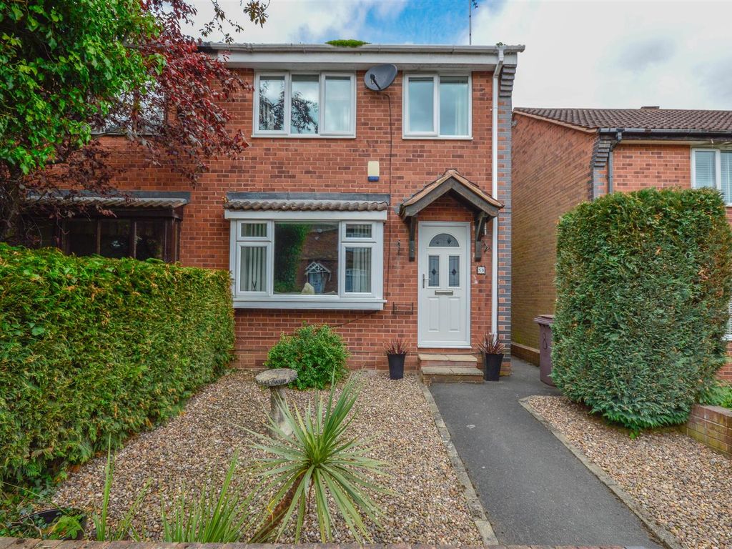3 bed semidetached house for sale in Station Road, Killamarsh