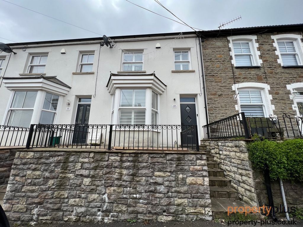 4 bed end terrace house for sale in Primrose Street Tonypandy
