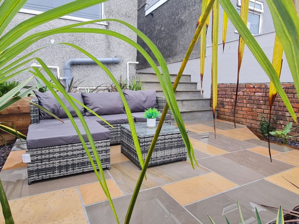 6 bed property to rent in Baglan St, Port Tennant, Swansea SA1, £3,425