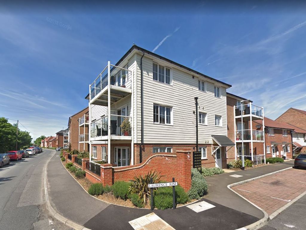 2 bed flat for sale in Laurence Rise, Dartford DA2 Zoopla