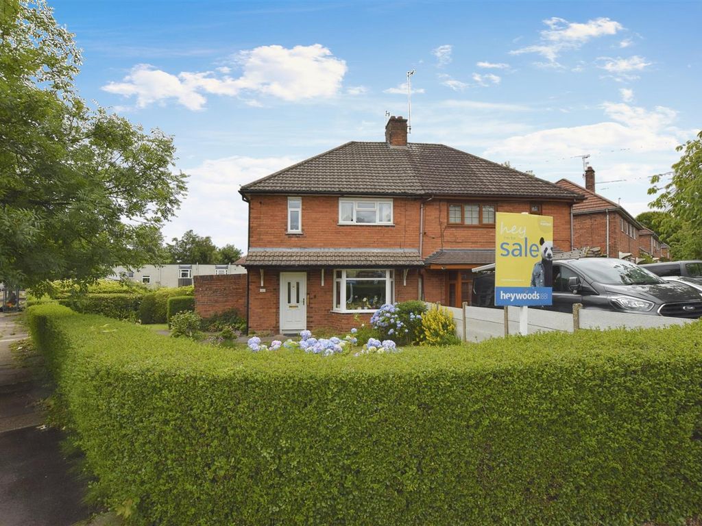 3 bed semidetached house for sale in Hilton Road, Hartshill, StokeOn