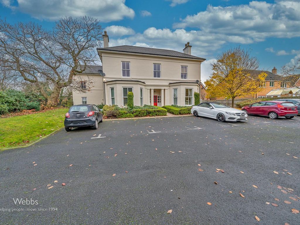 2 bed flat for sale in Bealeys Close, Bloxwich, Walsall WS3, £138,000