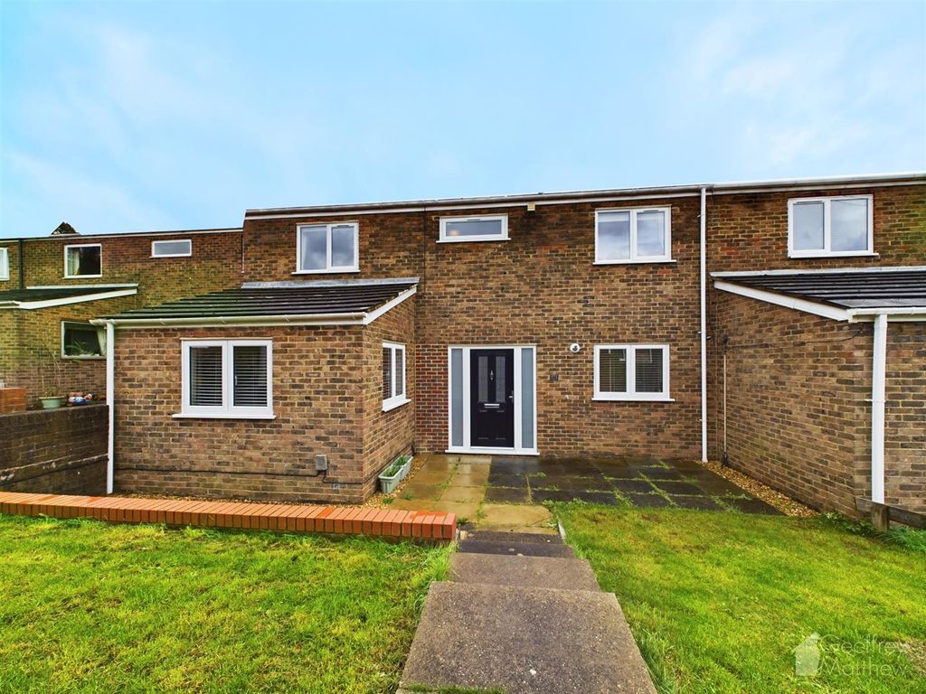 3 bed terraced house for sale in Lonsdale Road, Stevenage SG1, £385,000