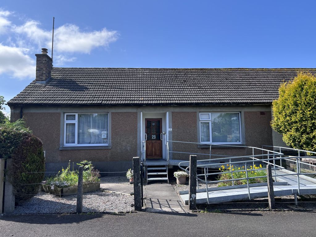 3 bed bungalow for sale in Queens Grove, Dalbeattie DG5, £125,000 Zoopla