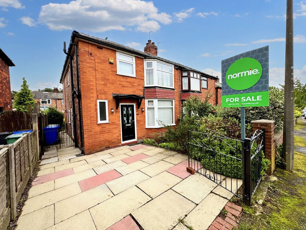3 bed semidetached house for sale in Ruskin Road, Prestwich M25, £