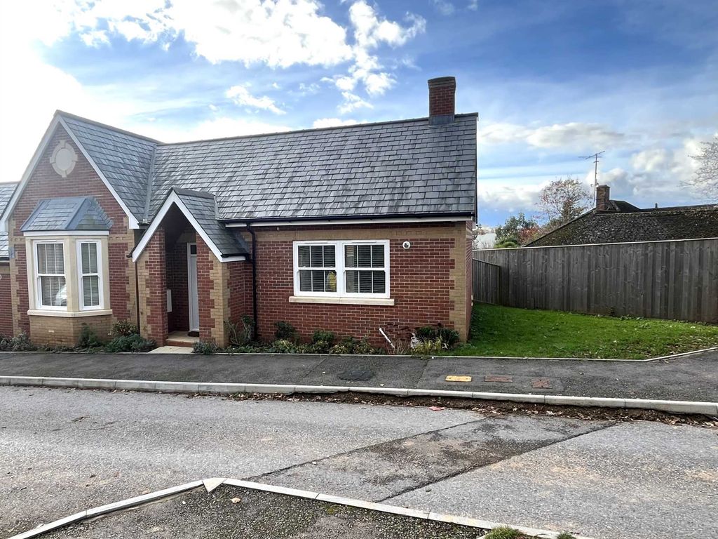2 bed semidetached bungalow for sale in Flora Close, Exmouth EX8, £