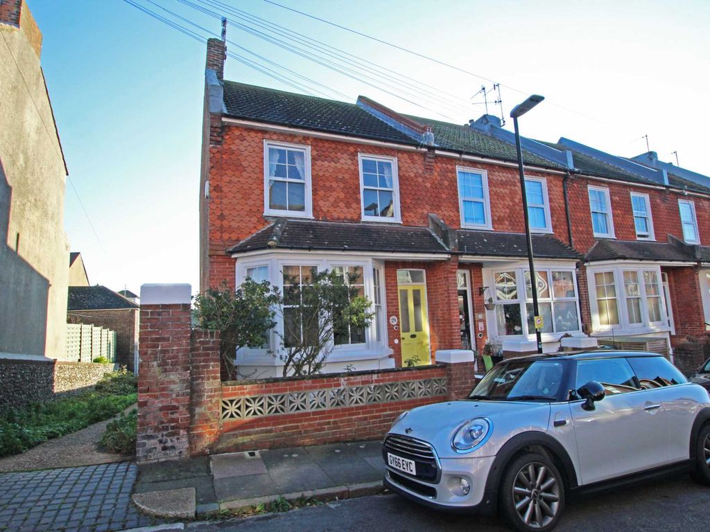 2 bed end terrace house for sale in Gore Park Road, Eastbourne BN21