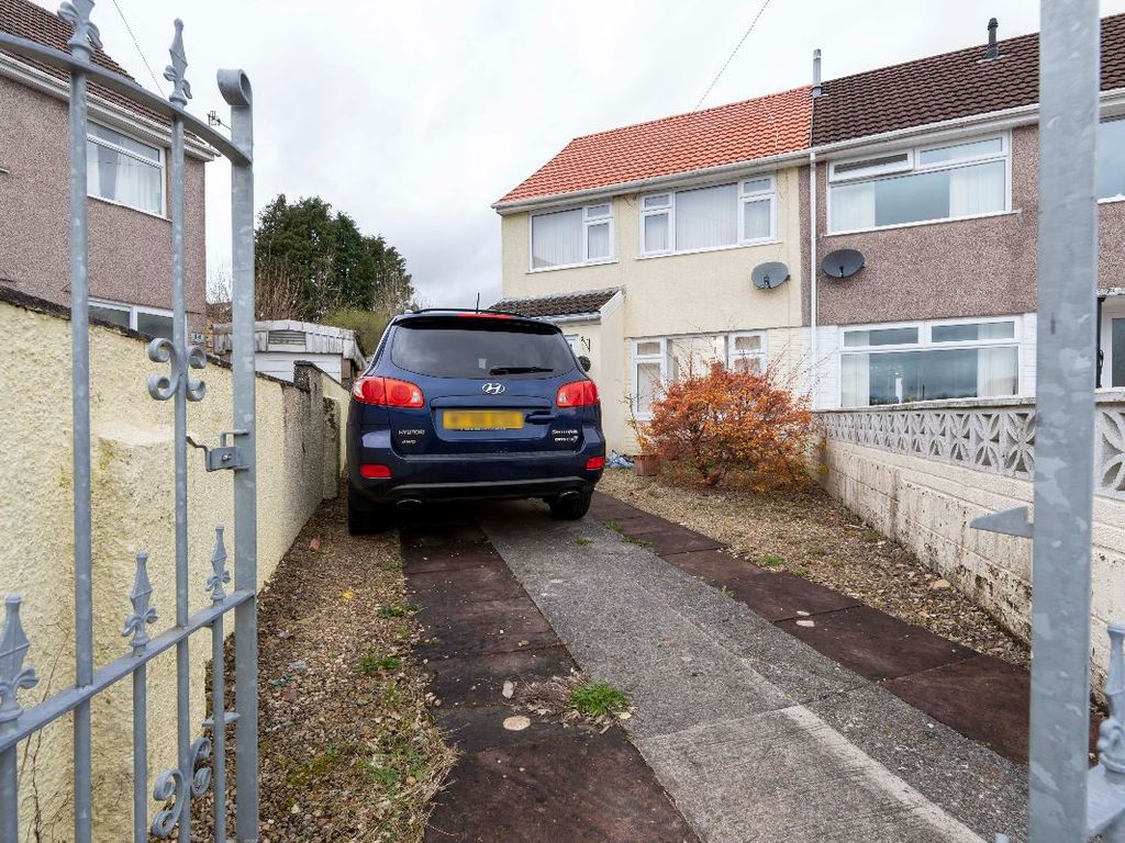 3 bed semidetached house for sale in Ffos Close, Nelson, Treharris