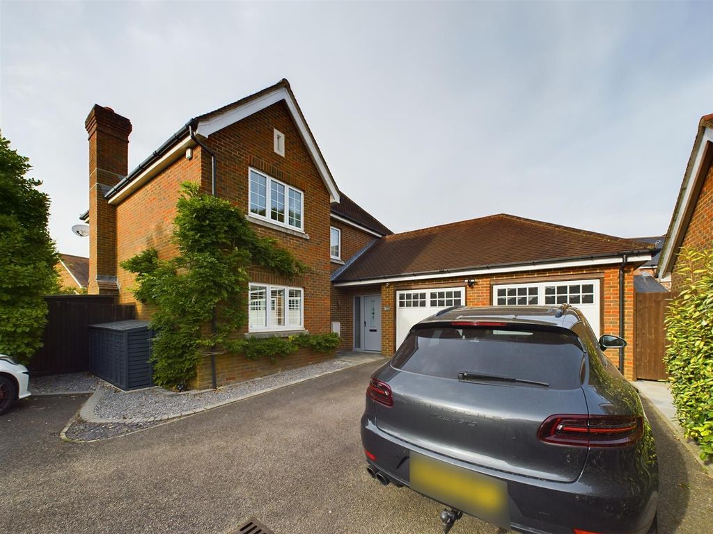 4 bed detached house for sale in Little East Field, Netherne On The