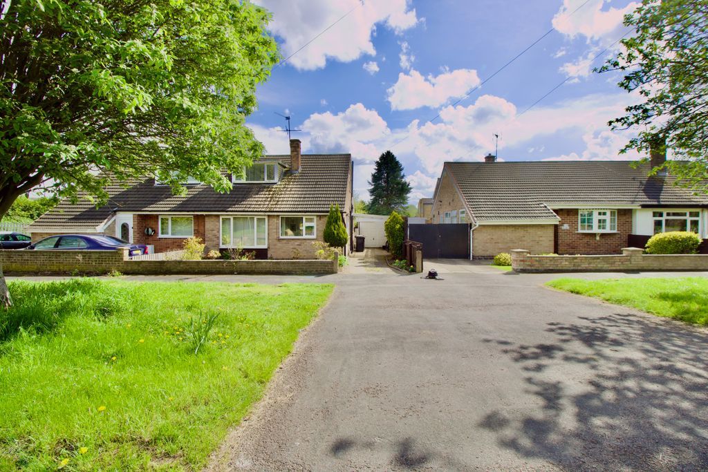 3 bed semidetached bungalow for sale in Church Hill Road, Thurmaston