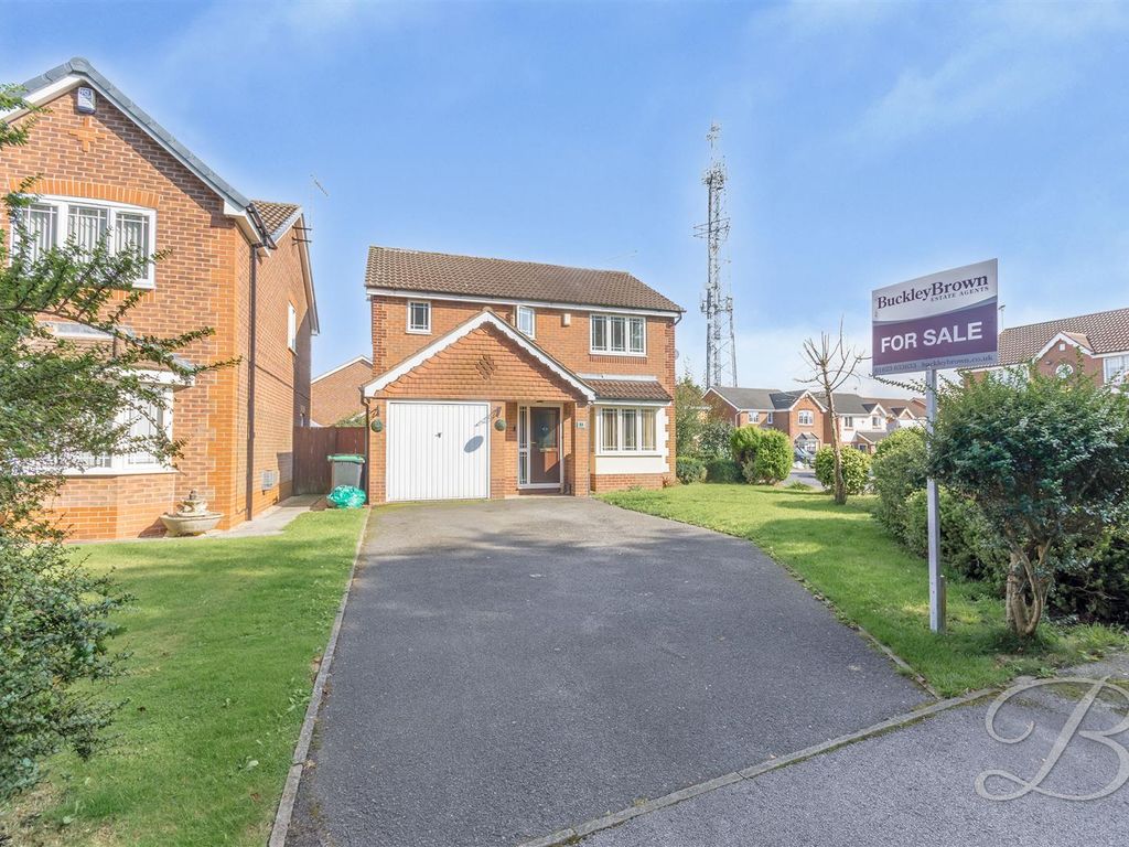 4 bed detached house for sale in Elmhurst Drive, Huthwaite, SuttonInAshfield NG17, £260,000