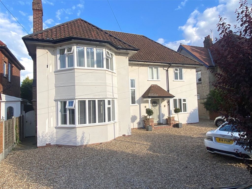5 bed detached house for sale in Kingsgate, Bridlington, East Yorkshire
