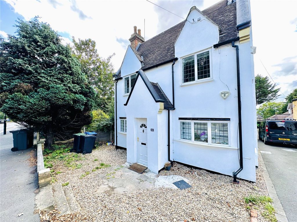 3 bed detached house for sale in Bramley Hyrst, Bramley Hill, South