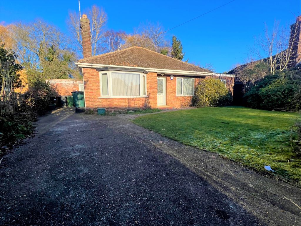 4 bed detached house for sale in Robert Avenue, Peterborough PE1 Zoopla