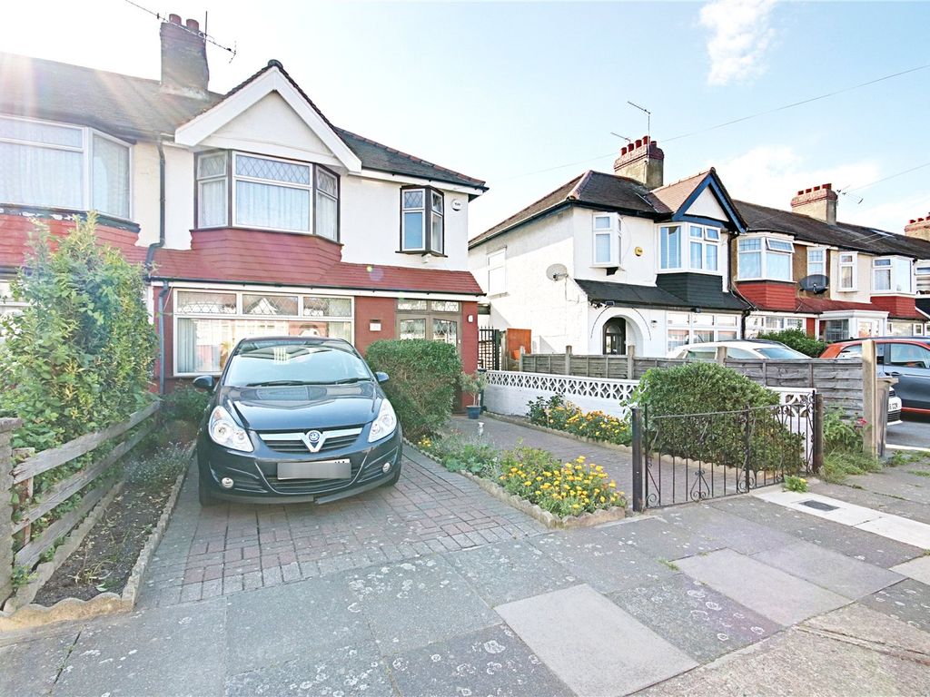3 bed end terrace house for sale in Hyde Way, London N9 Zoopla