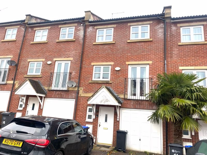 1 bed property to rent in Room 3, 12 Braunston Close, Northampton NN4