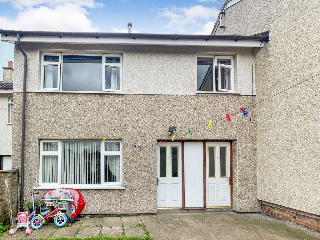 3 bed terraced house for sale in Manton Villas, Worksop S80, £80,000