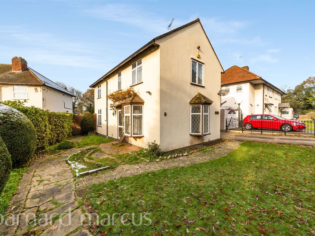 3 bed detached house for sale in Castle Way, Feltham TW13 Zoopla