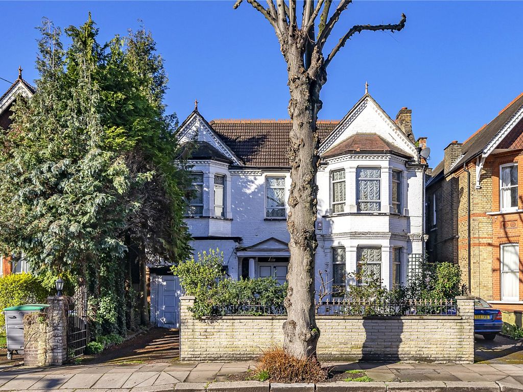 Tring Avenue, Ealing W5