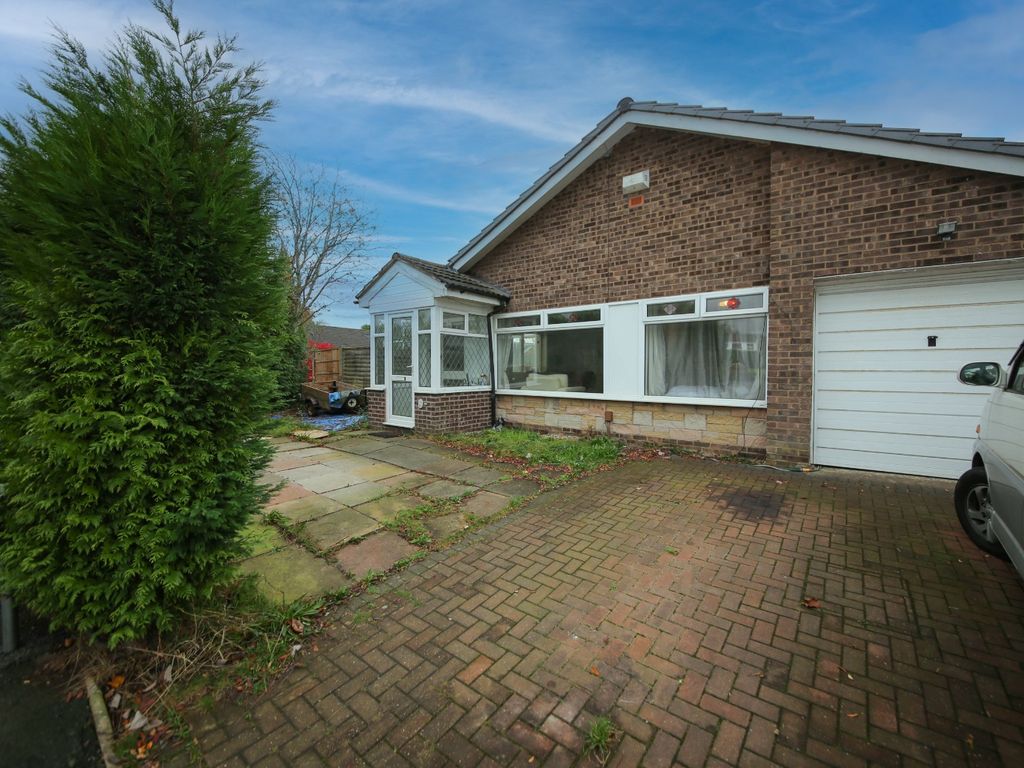 3 bed detached bungalow for sale in Cadogan Drive, Wigan, Lancashire