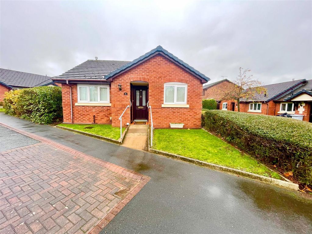 2 bed detached bungalow for sale in Brookmere Close, Sandbach CW11 Zoopla