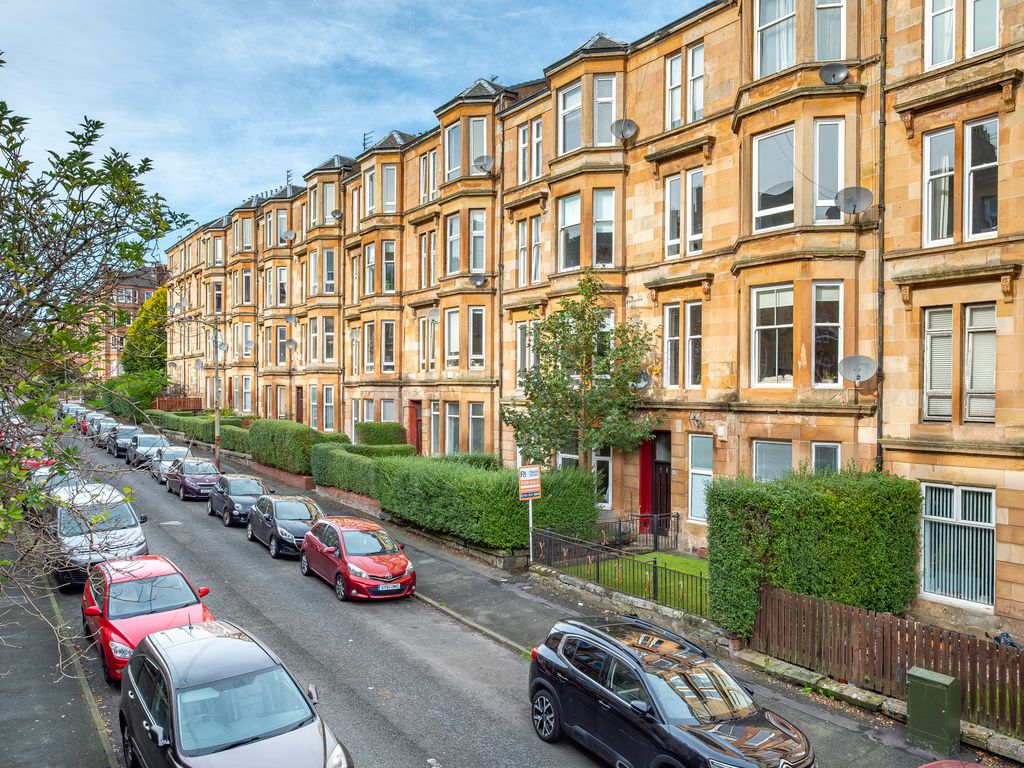 1 bed flat for sale in Garthland Drive, Dennistoun, Glasgow G31, £
