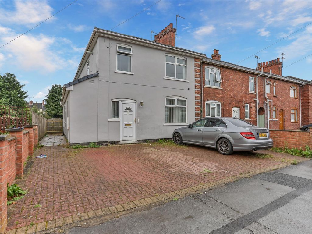 4 bed property for sale in Ash Street, BurtonOnTrent DE14, £245,000