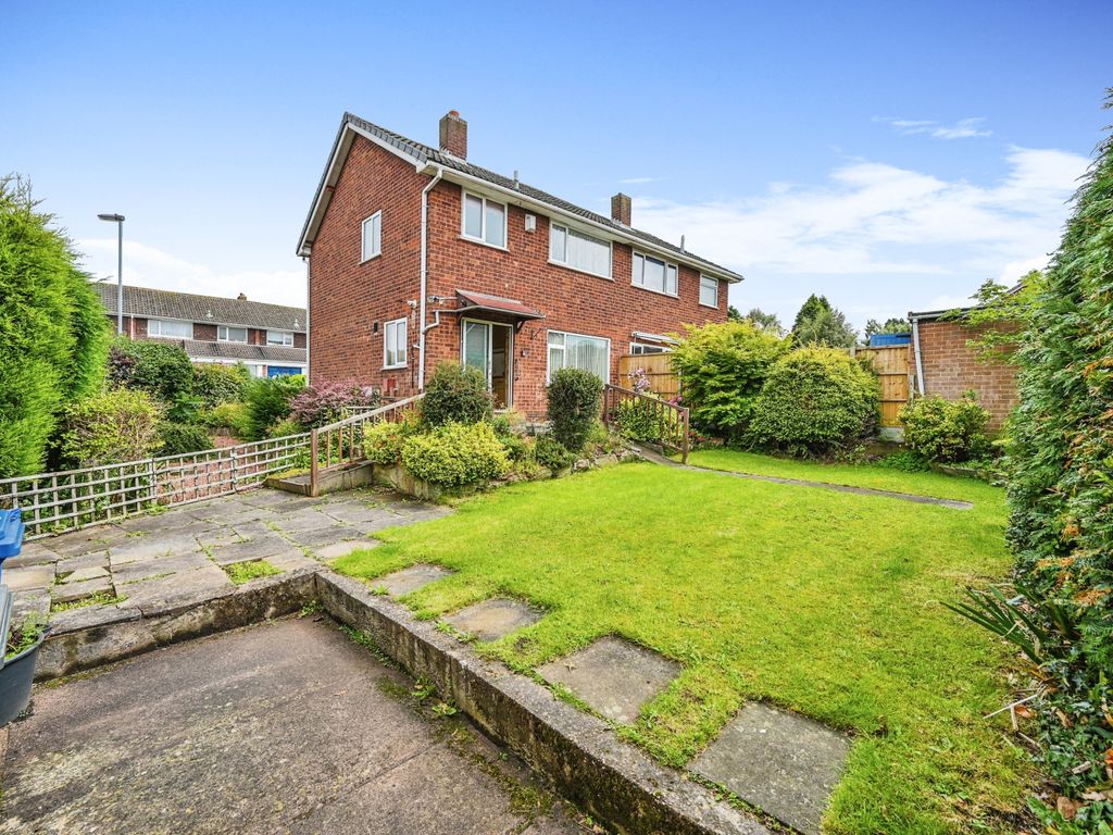 3 bed semidetached house for sale in Woodhurst Close, Tamworth