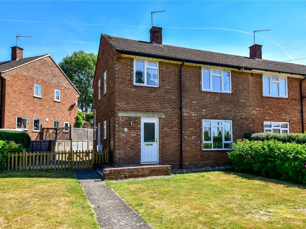 3 bed detached house for sale in Summerhouse Way, Abbots Langley