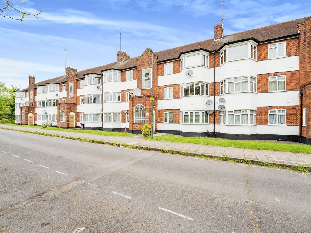 2 bed flat for sale in High Mead, HarrowOnTheHill, Harrow HA1 Zoopla