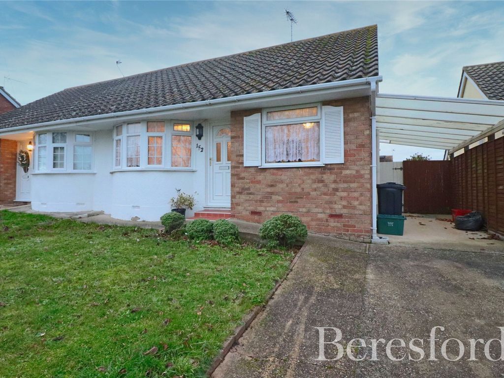 2 bed bungalow for sale in Fleetwood Avenue, HollandOnSea CO15, £
