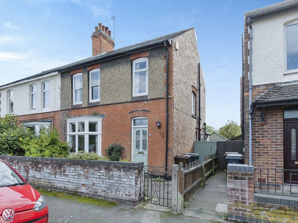 3 bed semidetached house for sale in Lime Avenue, Loughborough LE11, £