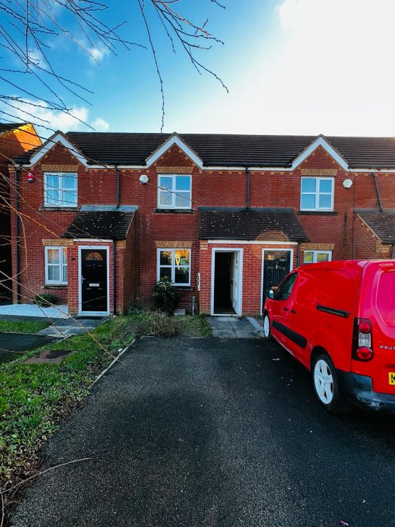 2 bed terraced house to rent in Bierley House Avenue, Bradford BD4, £700 pcm Zoopla