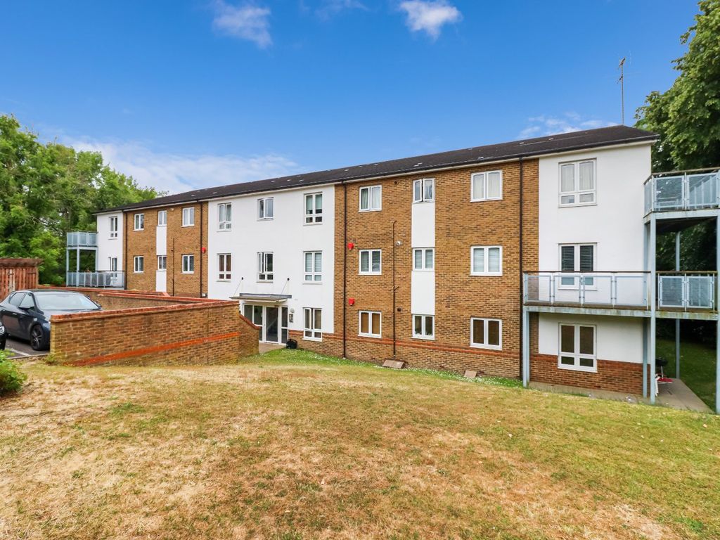 2 bed flat for sale in Rickmansworth Road, Watford WD18 Zoopla