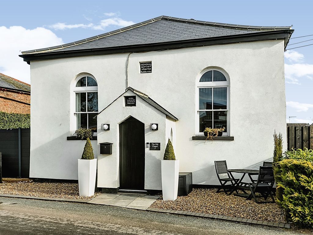 2 bed property for sale in Stow Road, Wiggenhall St. Mary Magdalen