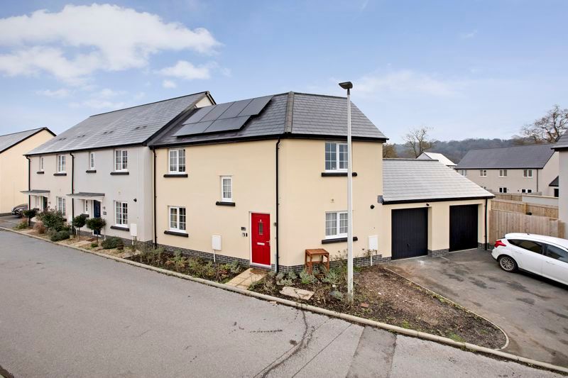 3 bed end terrace house for sale in Fullers Place, Chudleigh, Newton