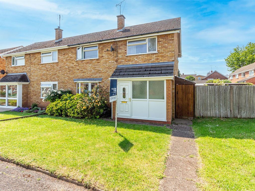 3 bed semidetached house for sale in Haresfield Close, Worcester WR4