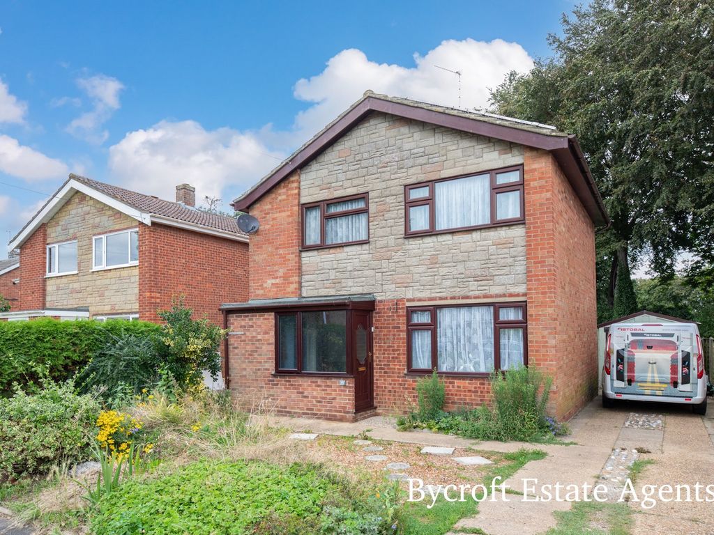 4 bed detached house for sale in Byron Way, CaisterOnSea, Great