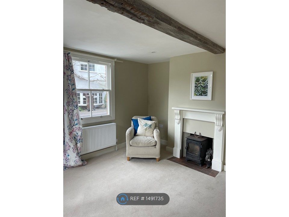 3 bed semidetached house to rent in Swan Street, Kingsclere, Newbury