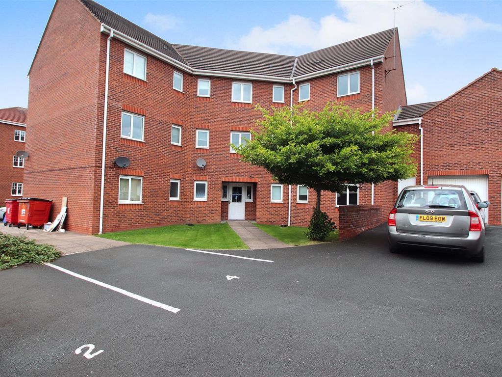 2 bed flat to rent in Boatman Drive, Etruria, StokeOnTrent ST1, £700