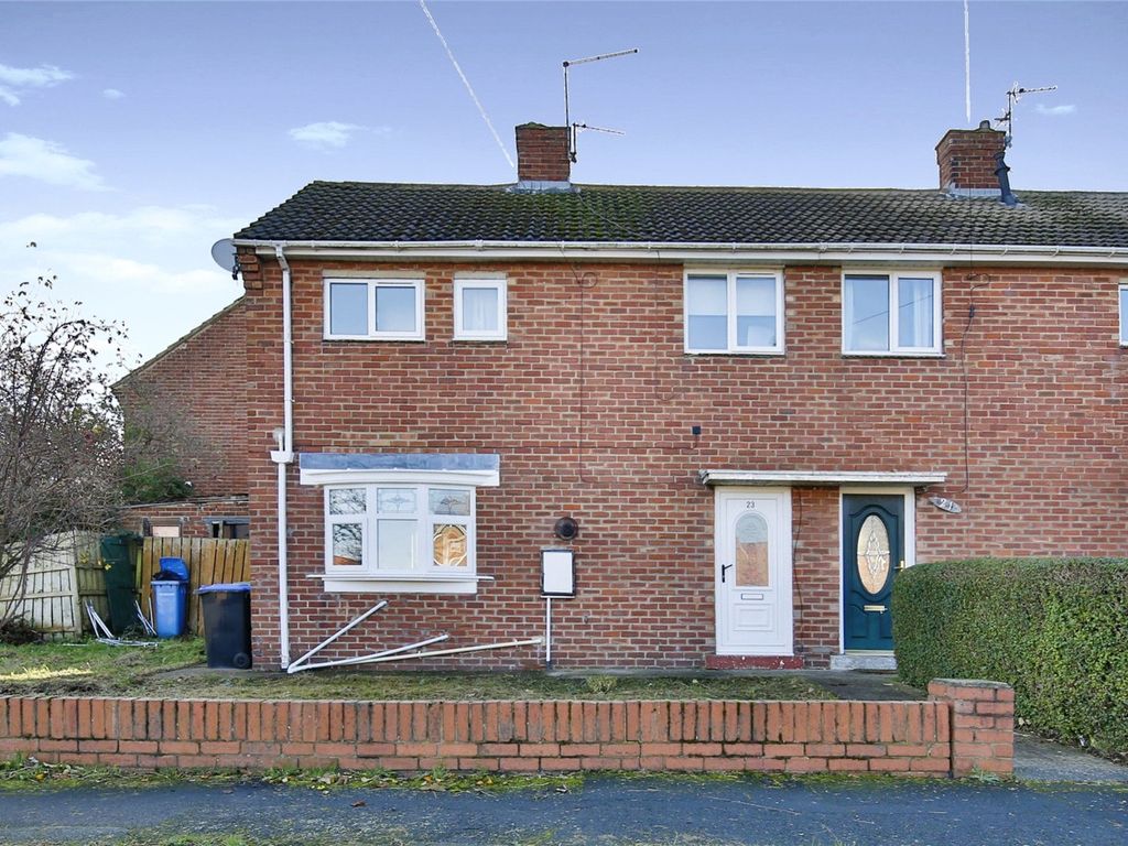 3 bed semidetached house for sale in Essex Crescent, Seaham, Durham