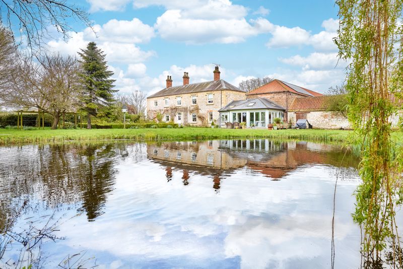 8 bed property for sale in Holme Lane Farm, Holme Lane, Holme DN5, £