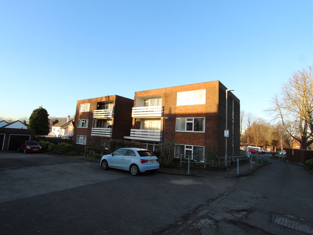 2 bed flat for sale in Park Hall Close, Walsall WS5, £145,000 Zoopla